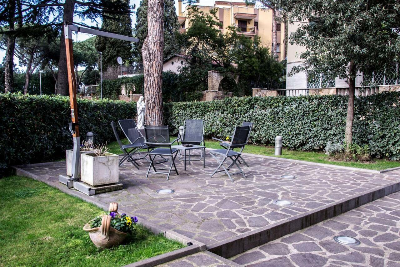 Preziosissimo Sangue Bed and Breakfast Roma Esterno foto