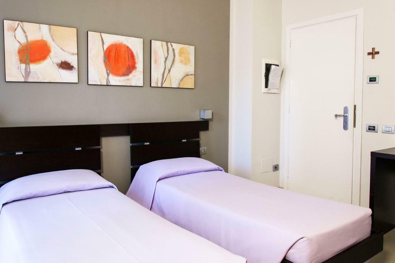 Preziosissimo Sangue Bed and Breakfast Roma Esterno foto